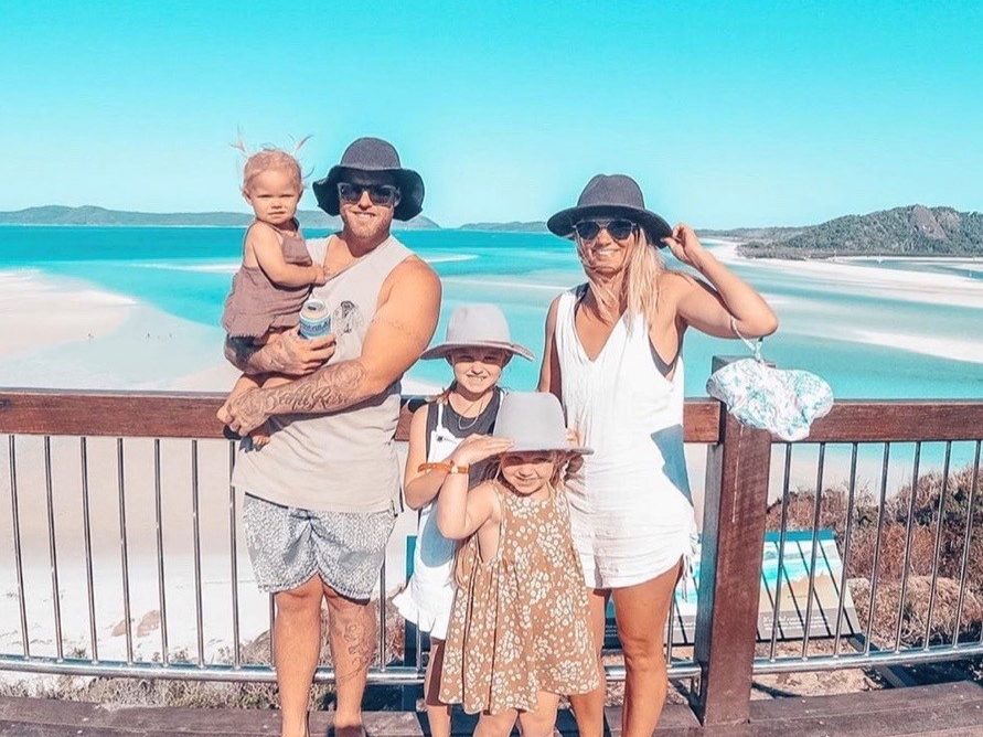 Family at Hill Inlet What is included in Hill Inlet tour