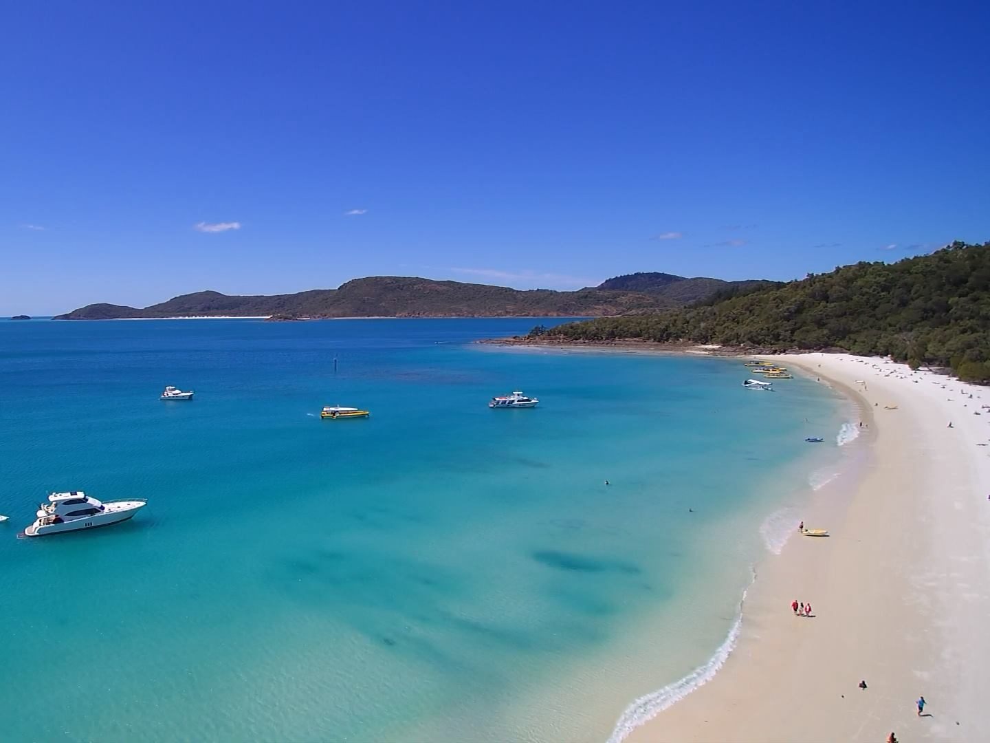 The worlds #1 beach - Whitehaven view of the full length of Whitehaven Beach